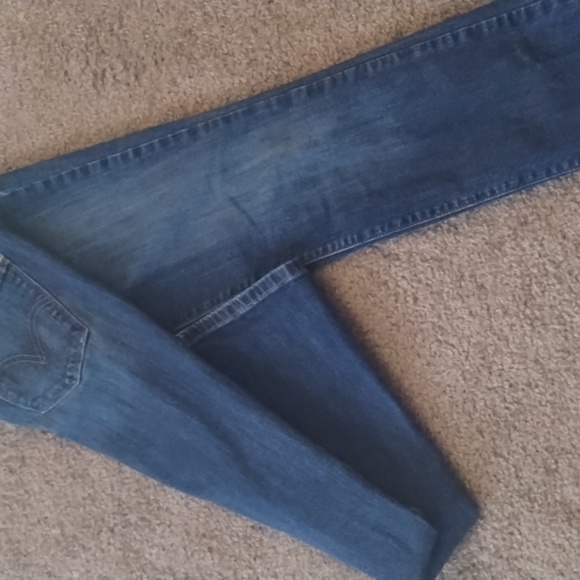 Levi Jeans - Picture 4 of 4